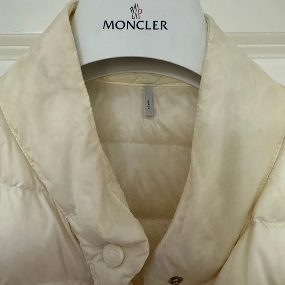 Moncler Liane Classic Puffer Vest, Size 4, White/Cream